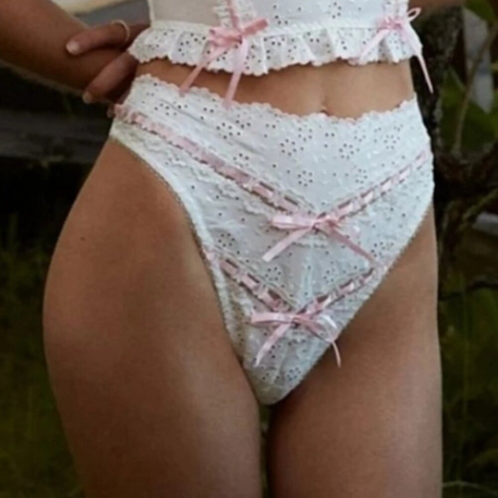 FOR LOVE AND LEMONS EYELET LACE UNDERWEAR